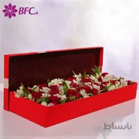 باکس گل-جعبه کادویی با رز قرمز و آلسترومریا رز مینیاتوری