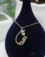 گردنبند پروانه و اشک