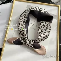 Mini scarf