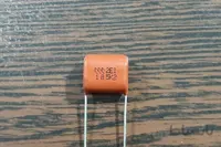 POLYESTER 250V 1.8uF – خازن پلی استر، ۲۵۰ ولت، ۱.۸ میکروفاراد