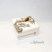 شکلات خوری مربع کوچک با نوشته طلایی و پرنده طلا جان را چه بود خوشتر