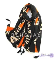 شال نخی منگوله دار نارنجی طرح پلنگی