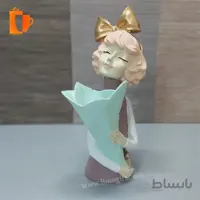 مجسمه پلی استری دختر گلدان به دست
