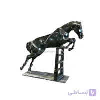 مجسمه سنگی پرش اسب
