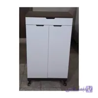 جاکفشی دو درب ایستاده