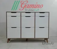 جاکفشی آلوا، شش در، سه کشو و داشبوردی