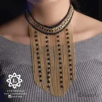 یقه تزئینی (پارچه ای)