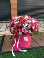 باکس گل رز مینیاتوری قرمز صورتی