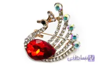 گل سینه طرح طاووس قرمز