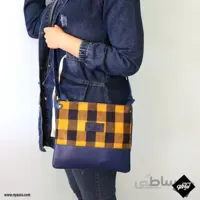 کیف دوشی زنانه مدل آیکانیک