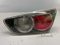 پوسته چراغ خطر عقب راست داخلی اصلي ميتسوبيشي ( Genuine Parts ) - لنسر