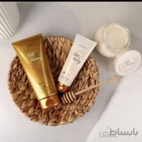 اسکراب بدن اوریفلیم مدل milk & honey