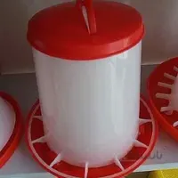 دانخوری چهار کیلویی مناسب برای تمام طیور