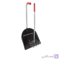 بیل و جاروی داخل اصطبل والدهازن