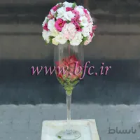 جام شیشه ای با لیزینتوس و ارکیده