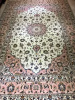 فرش دستبافت ۹ متری کرم کاشان حاشیه مسی