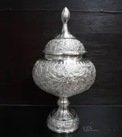 شکلات خوری پایه دار نقره نما کد ۱۰۲۲۹۴