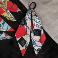 کش مو آویز