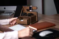 پایه و نگهدارنده موبایل به همراه کشو