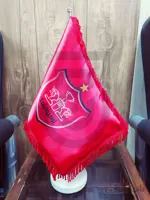 پرچم رومیزی باشگاه پرسپولیس دور ریشه