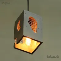 آویز بتنی مربع