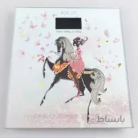 ترازو دیجیتال کمری طرح دار