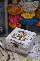 جعبه چوبی پایه دار
