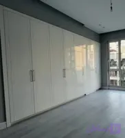 کمددیواری هایگلاس براق سفارشی ساخت ازمتری ۱۲ کدb۴۳۵