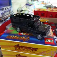 ماشین فلزی درب باز شو