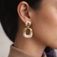 گوشواره زنانه مدل آویز میناکاری سفید و طلایی کد A27