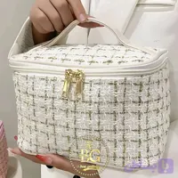 کیف صندوقی آرایشی کنفی