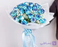دسته گل طبیعی رز هلندی آبی و ژیپسوفیلا کد (۶٠۵)