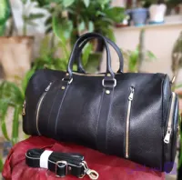 ساک ورزشی و مسافرتی اسپورت مدل مانلا چرم امیر جنس چرم طبیعی