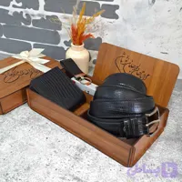 ست هدیه چرم مردانه چرم طبیعی کیف پول و کمربند مدل 3تیکه جیبی 2 لت لیزارد مشکی