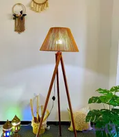 آباژور کنار سالنی مکرومه