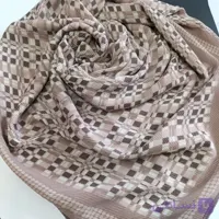 روسری پلیسه کرم روسری نخی پلیسه طرحدار رنگ کرم قهوه ای