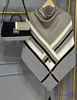 ست کیف و روسری زنانه طرح جدید ورساچه تیبا کرم روسری زنانه کرم کیفیت عالی کد mo1039