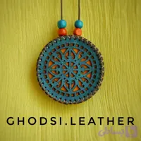 کیف حرز و دعا چرم طبیعی گاوی و شتر دایره ای دست دوز کد 32