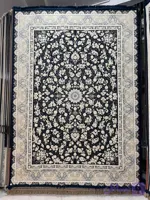 فرش ماشینی ۱۲۰۰ شانه ۹ متری طرح گل‌افشان – زمینه سرمه‌ای | نخ اکرلیک