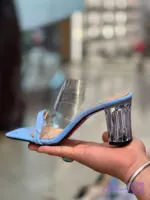 صندل زنانه طلقی پاشنه‌دار