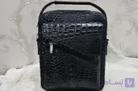 کیف دوشی مردانه دوخته شده با چرم گاوی و یراق درجه یک.
