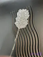 اپلیکه ژله ای مدل برگ سنگی کد 45 ده عددی