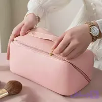 کیف لوازم آرایش قایقی