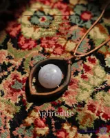 گردنبند دستساز سنگ و چوب