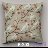 کوسن 3 بعدی طرح پرنده در باغ کد B-203