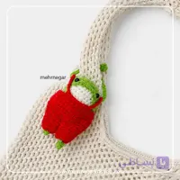 آویز عروسکی قورباغه دستباف مهرنگار