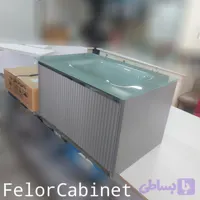 کابینت روشویی مینیمال مدل ۱۰۸۵ با درب داشبوردی طرح بامبو و صفحه شیشه‌ای