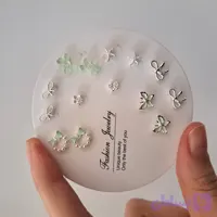 پک گوشواره میخی هفت جفتی پروانه سبز پاستیلی