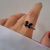 انگشتر جواهری پروانه نگین مشکی