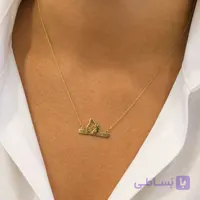 گردنبند طلا طرح زن پروانه‌ای – طراحی مفهومی، نماد رهایی و دگرگونی با برش لیزری ظریف